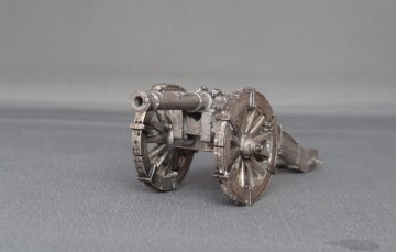 French field gun with scrolled barrel