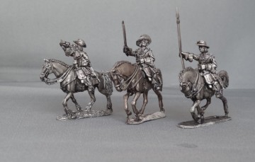 Cuirassier Regiment in floppy hats charging GNWCR01