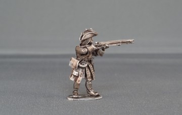 Musketeer with cockade stood firing WSSMC01