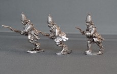 GNW Swedish grenadiers in tall cloth mitres charging SGNWG02