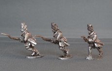 GNW Swedish grenadiers in short cloth mitre charging SGNWG03