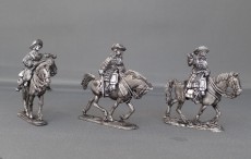 Dragoon command in floppy hats trotting WOTLOADC02