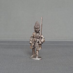 Grenadier in Bearskin advancing high porte wssg07