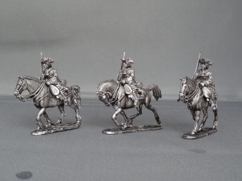 WSS Allied Horse Swords at Rest Trotting