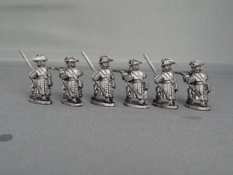 GNW Saxon foot Kneeling firing and presenting in Tricorns