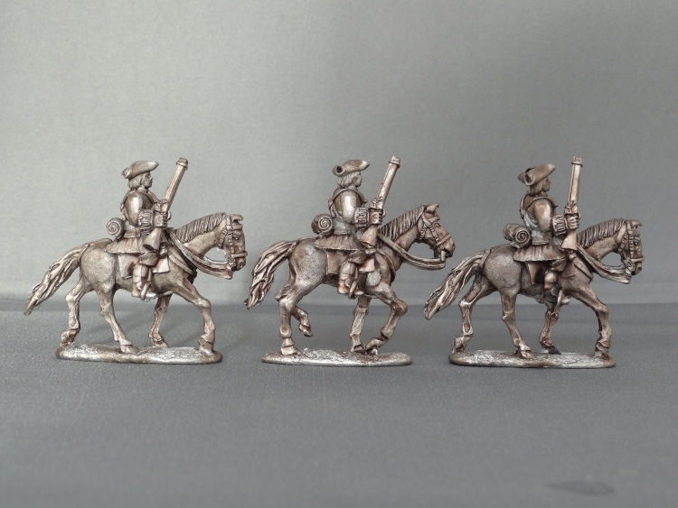 WSS Horse trotting with carbines 02