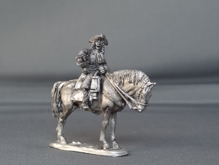 General Officer hand on hip