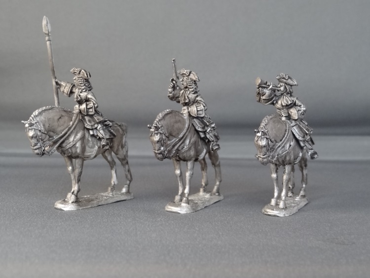French/Spanish horse with pistols standing horses