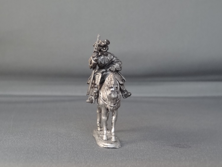 French/Spanish horse troopers with pistols standing horse