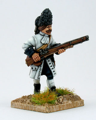 Grenadier in Bearskin advancing high porte wssg07