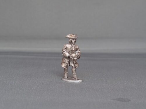 Gunner with cannon ball