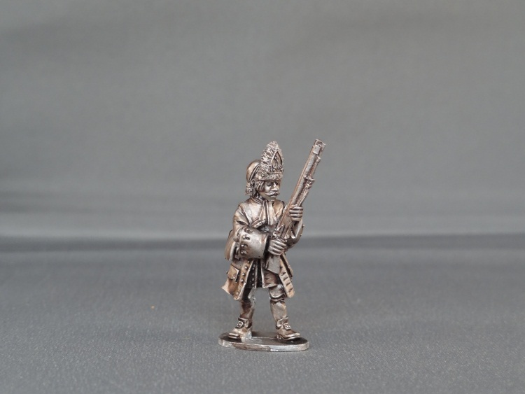 Austrian Grenadier presenting