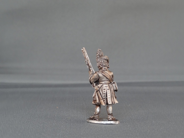 Austrian Grenadier presenting