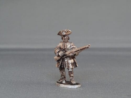 French Musketeer priming Fusil