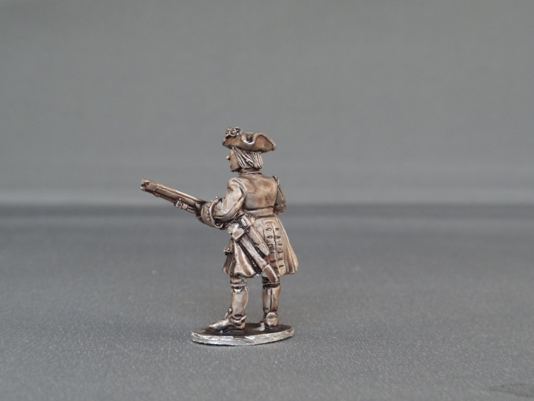 French Musketeer priming Fusil