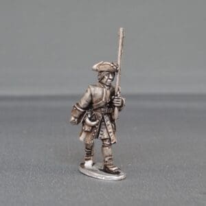 Musketeer advancing high porte with cockade